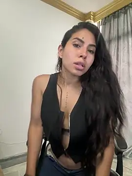 bella-black online show from 04.08.26