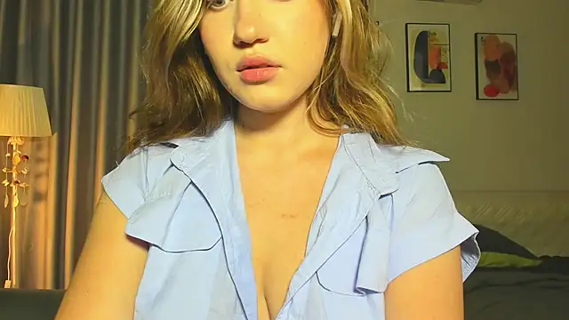 HanahCute online show from 02.27.25