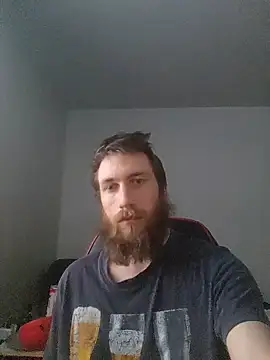 Snapshot of BalticPallor chatting on 12.18.25 BalticPallor online show from 12.18.25