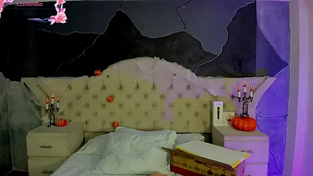 AmberGreyy  online show from 10.13.25