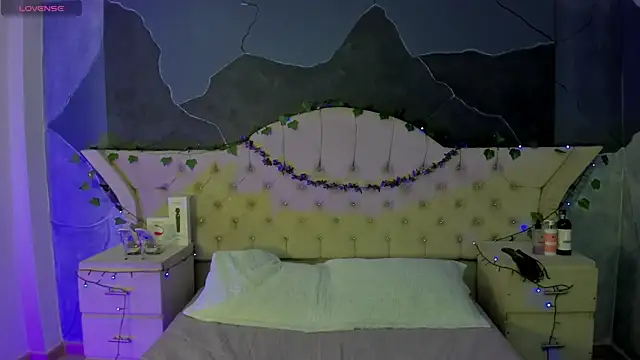 AmberGreyy  online show from 11.19.25