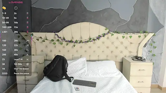 AmberGreyy  online show from 11.23.25