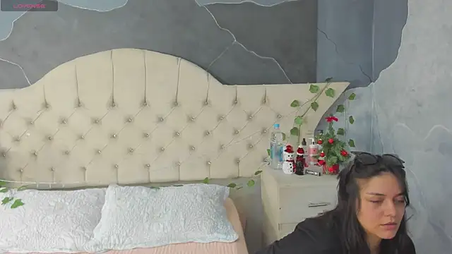 AmberGreyy  online show from 12.19.25