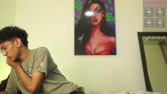 Snapshot of harrytwink18 chatting on 12.06.24 harrytwink18 online show from 12.06.24