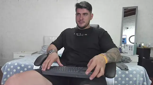 Teilor Creed online show from 02.21.25