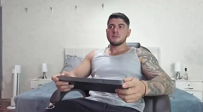 Teilor Creed online show from 03.06.25