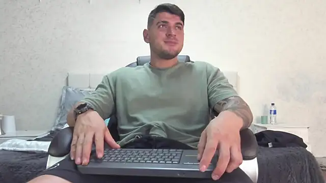 Teilor Creed online show from 03.17.25