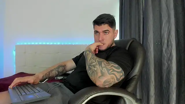 Teilor Creed online show from 02.24.26