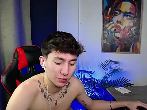 Snapshot of SebasstianGrand chatting on 03.09.25 SebasstianGrand online show from 03.09.25