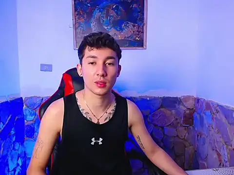 Snapshot of SebasstianGrand chatting on 11.17.25 SebasstianGrand online show from 11.17.25