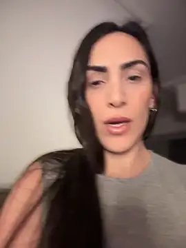 Snapshot of alessandra-a chatting on 11.14.25 alessandra-a online show from 11.14.25