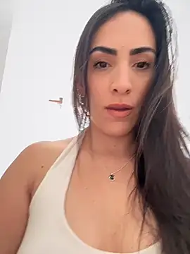 Snapshot of alessandra-a chatting on 02.08.26 alessandra-a online show from 02.08.26