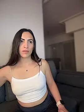 Snapshot of alessandra-a chatting on 03.14.26 alessandra-a online show from 03.14.26