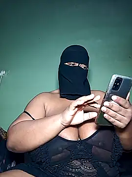 Snapshot of Loly_mor chatting on 02.01.25 Loly mor online show from 02.01.25