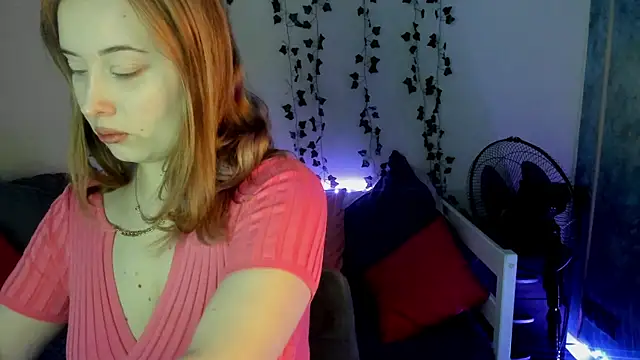 Emily Gin online show from 02.05.25