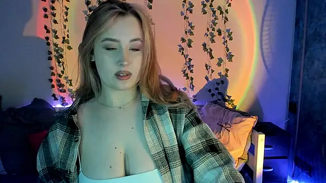 Emily Gin online show from 03.08.25