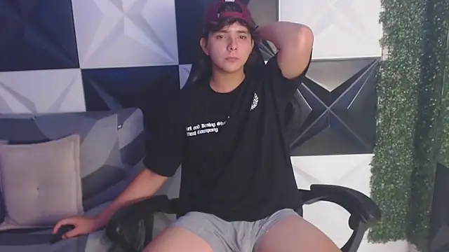 Dani cumboy online show from 03.20.25