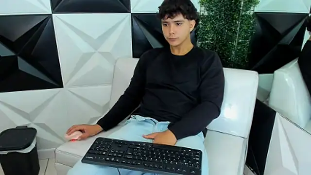 Dani cumboy online show from 11.26.25