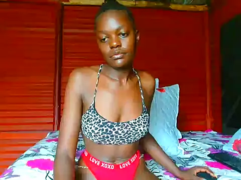 Snapshot of VANESAAMBER23 chatting on 11.18.25 VANESAAMBER23 online show from 11.18.25