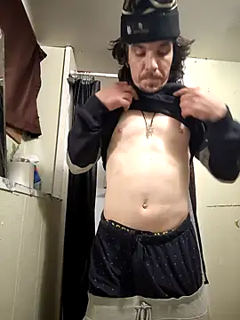 Lilsmokeshow017 online show from 11.13.25