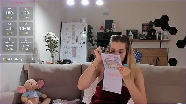 Snapshot of Girl_alone_home chatting on 10.24.25 Girl alone home online show from 10.24.25