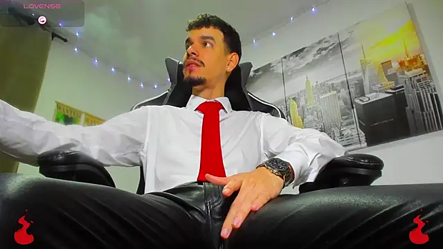 Snapshot of BRAYHAMBROWN chatting on 11.02.25 BRAYHAMBROWN online show from 11.02.25