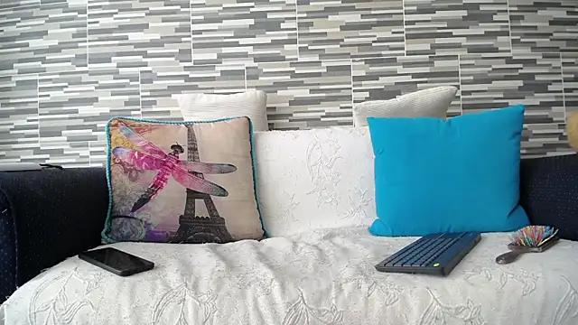 VioletaGomezCo online show from 10.17.25