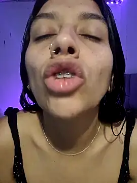 BrittanyDiaz online show from 02.19.25