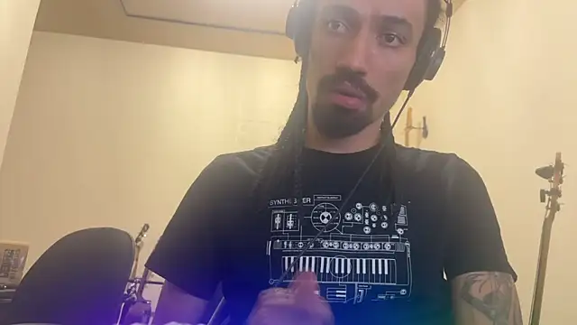 hotcamboy420 online show from 10.27.25