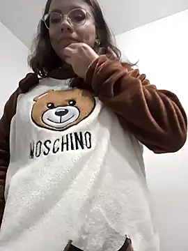 karlamorris  online show from 01.12.25