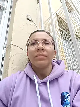 karlamorris  online show from 01.27.25