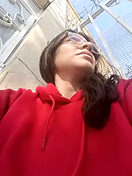 karlamorris  online show from 02.03.25