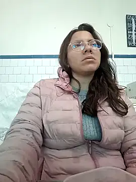 karlamorris  online show from 02.06.25