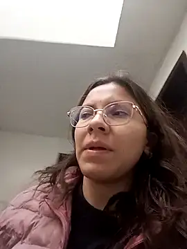 karlamorris  online show from 02.13.25