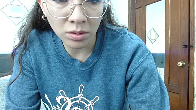 karlamorris  online show from 02.26.25