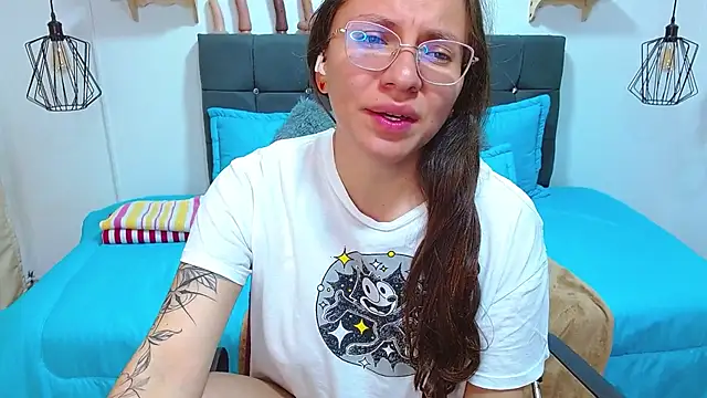 karlamorris  online show from 11.16.25