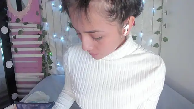 Sophy SmileSweet online show from 03.07.25