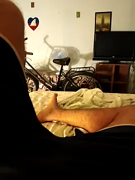 Snapshot of italovene chatting on 09.08.25 italovene online show from 09.08.25