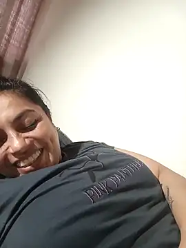 Snapshot of Lust_Mom41 chatting on 12.09.24 Lust Mom41 online show from 12.09.24