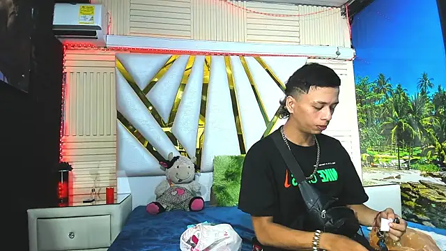 Ashley James online show from 09.23.25