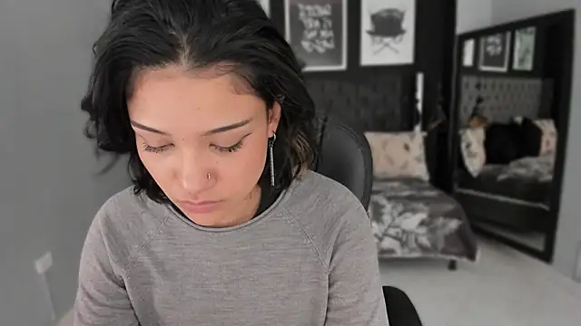 renee shelby  online show from 02.03.26