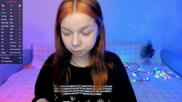 Snapshot of crystal_lilith chatting on 12.22.24 crystal lilith online show from 12.22.24