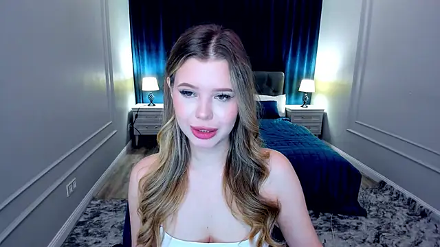 Snapshot of FollowLovee chatting on 09.12.25 FollowLovee online show from 09.12.25