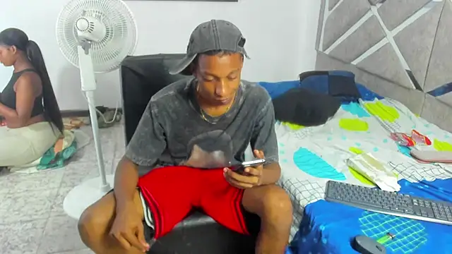 EvaxEmma online show from 12.16.25