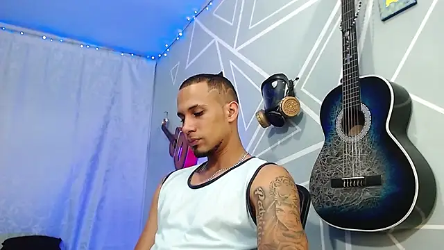 MagnusFrost online show from 03.04.25