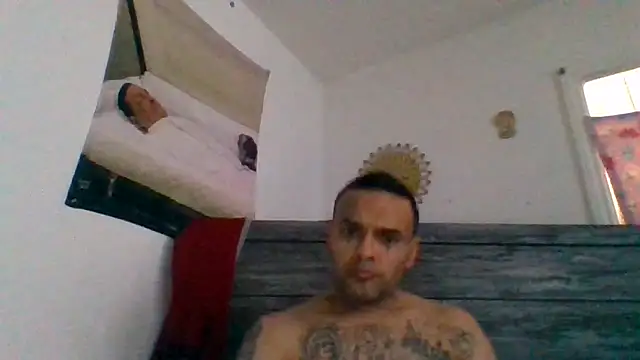 Houstonslong1 online show from 01.28.25