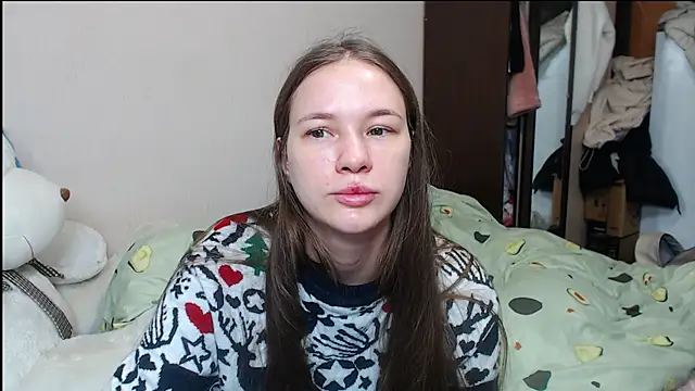 leila bambi  online show from 01.23.25