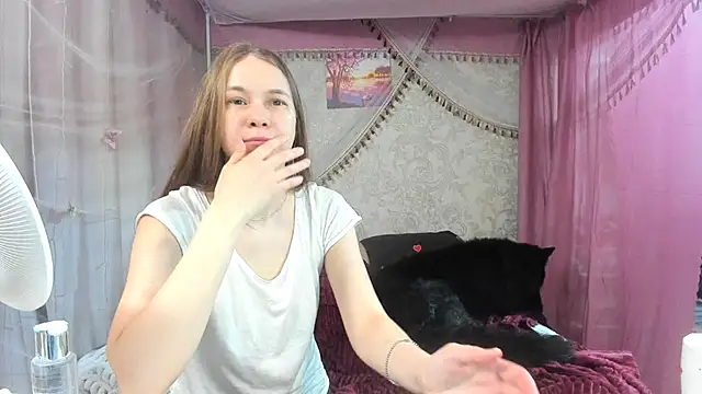 leila bambi  online show from 04.30.26