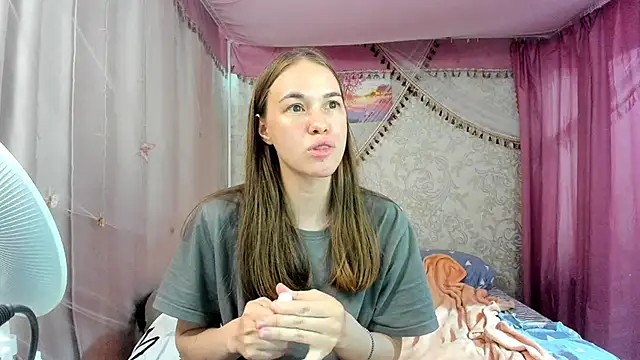 leila bambi  online show from 06.09.26