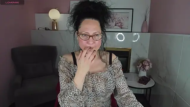 Snapshot of Anita_Muse chatting on 12.22.24 Anita Muse online show from 12.22.24